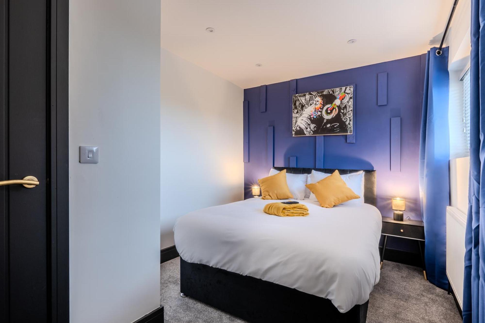 Modern 3Br Home - Private Parking - Tv In Every Bedroom Swansea Exterior foto
